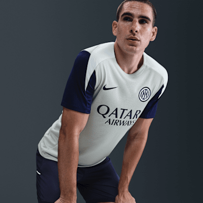 Haut de foot à manches courtes Nike Dri-FIT Inter Milan Strike pour homme