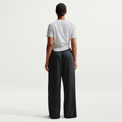 Nike Sportswear Essentials Women's Logo T-Shirt