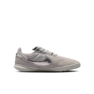 Fotbollssko Nike Jr. Streetgato med lågt skaft för barn/ungdom