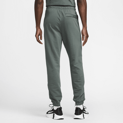 Nike Swoosh Men's Dri-FIT Fleece Fitness Joggers. Nike CA