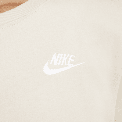 เสื้อยืดผู้หญิง Nike Sportswear Club Essentials