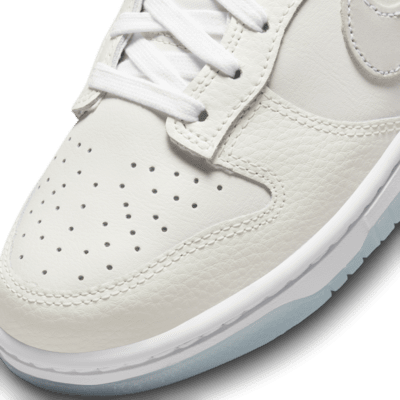 Nike Dunk Low SE Women's Shoes