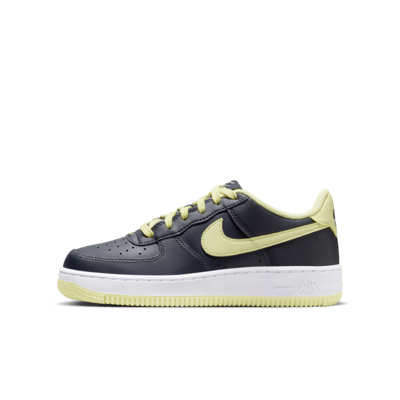 Подростковые кроссовки Nike Air Force 1