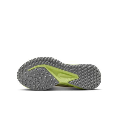 Tenis de golf para niños grandes Nike Infinity G Jr. '24