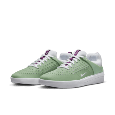 Nike SB Nyjah 3 Skate Shoes