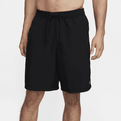 Shorts versátiles Dri-FIT de 23 cm sin forro para hombre Nike Form