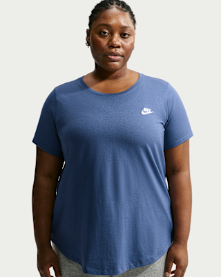 Nike Sportswear Club Essentials Women's T-Shirt (Plus Size). Nike.com