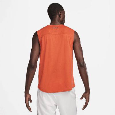 Playera de correr sin mangas Dri-FIT para hombre Nike Solar Chase