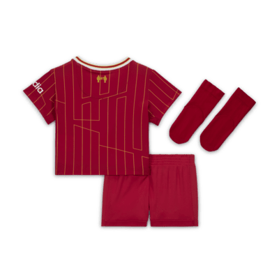 Liverpool FC 2024/25 Stadium (hjemmedrakt) Nike Football Replica draktsett i tre deler til sped-/småbarn