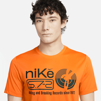 เสื้อยืดฟิตเนสผู้ชาย Dri-FIT Nike