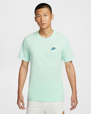 Nike Sportswear Club