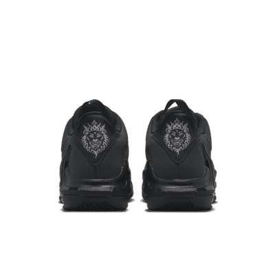 LeBron Witness 7 EP Basketball Shoes