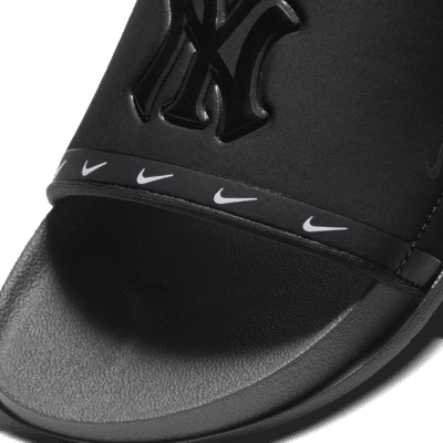 Nike Offcourt (MLB New York Yankees) Slide