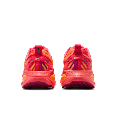 Nike Vomero 18 SE Women's Road Running Shoes