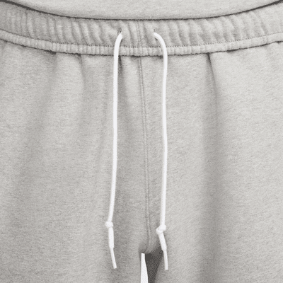 Nike Solo Swoosh Men's Fleece Shorts. Nike UK