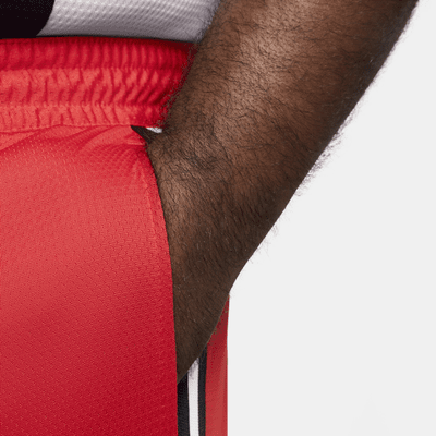 Shorts de básquetbol Dri-FIT de 15 cm para hombre Nike DNA