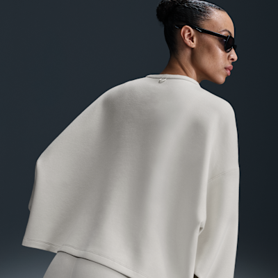 Playera Dri-FIT oversized de cuello redondo para mujer Nike 24.7 ImpossiblySoft