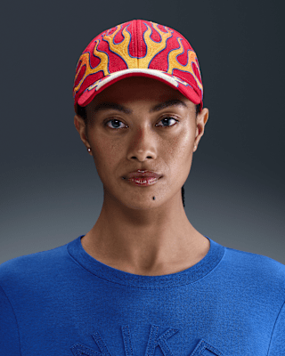 Женская кепка Nike Club Cap Structured OG Flame Cap