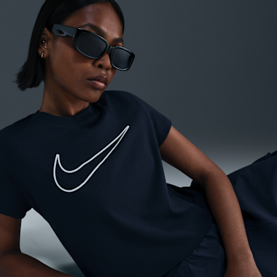 Playera de manga corta con gráfico para mujer Nike Sportswear