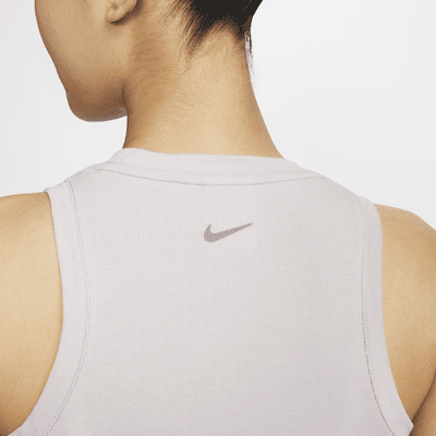 เสื้อกล้ามเอวลอยผ้าร่องผู้หญิง Nike Sportswear