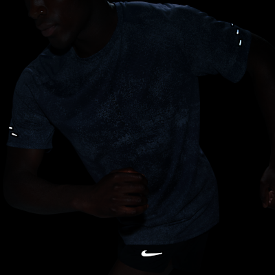 Nike Stride Men's Dri-FIT ADV Short-Sleeve Running Top with Reflective Design Accents