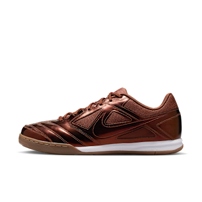 Nike Gato LV8