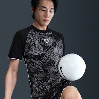 Nike Academy+ Men's Dri-FIT Short-Sleeve Football Shirt