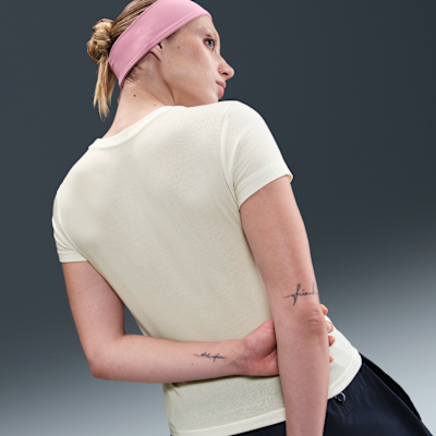 Nike Sportswear Chill Knit Women's Slim Cropped T-Shirt