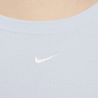 เสื้อแขนยาวผู้หญิงผ้าร่องเล็กทรงรัดรูปด้านหลังเว้าลึก Nike Sportswear Chill Knit