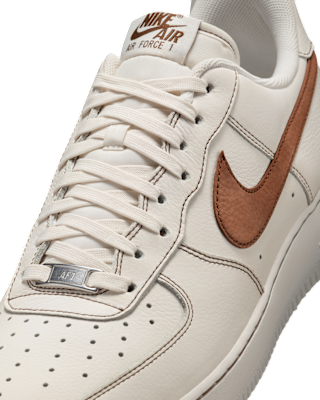 Nike Air Force 1 '07 LV8
