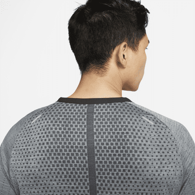 เสื้อวิ่งแขนสั้นผู้ชาย Nike Dri-FIT ADV TechKnit Ultra