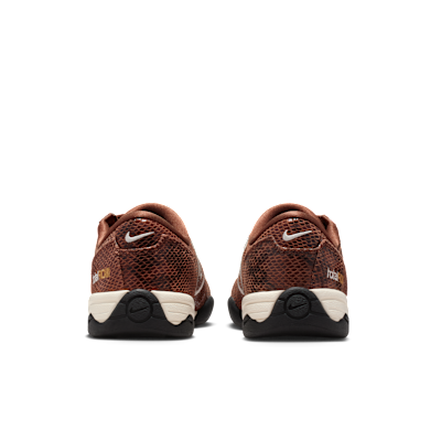 Nike Total 90 SE Women's Shoes