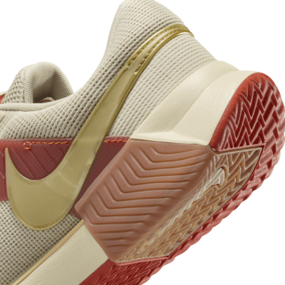 Damskie buty do tenisa na korty ziemne Nike GP Challenge 1 Premium