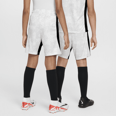 Nike Academy Pro Older Kids' Dri-FIT Football Shorts