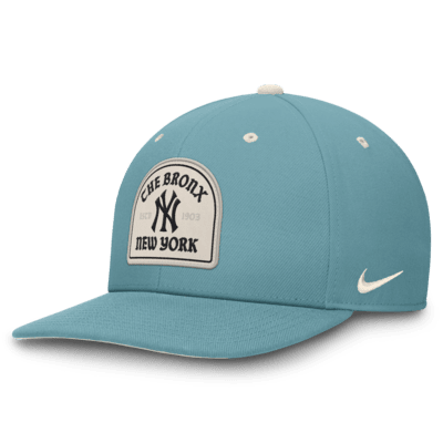 New York Yankees Pro Tech Men's Nike Dri-FIT MLB Adjustable Hat