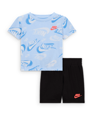 Детские шорты Nike Sportswear Baby On the Move Printed Tee and French Terry Shorts Set