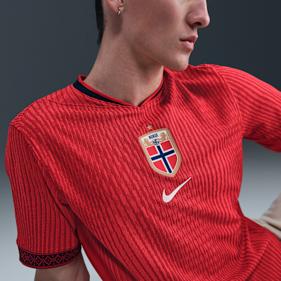 Norway 2025 Match Home (Women's Team) Men's Nike Dri-FIT ADV Football Authentic Shirt