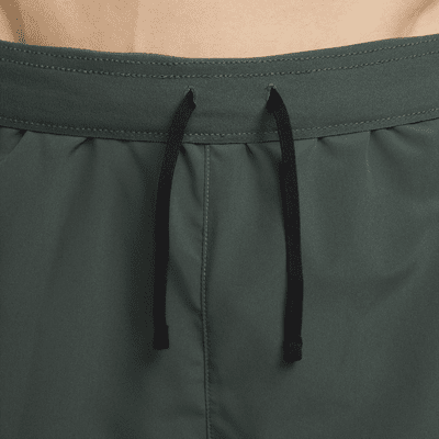 Short de running avec sous-short intégré 18 cm Dri-FIT Nike Challenger pour homme