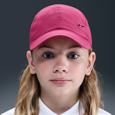Nike Dri-FIT Club unstrukturierte Metall-Swoosh-Cap für Kinder