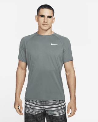 Camiseta Hydroguard de natación de manga corta para hombre Essential. Nike.com