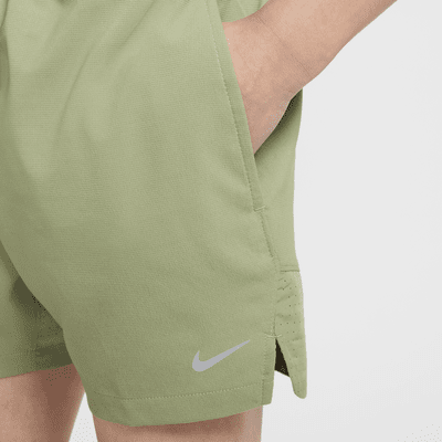 Shorts de entrenamiento Dri-FIT para niño talla grande Nike Multi Tech EasyOn