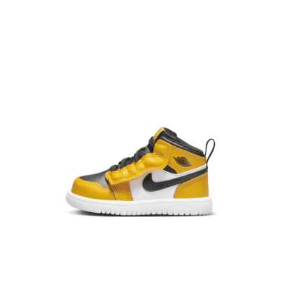 Amarillo Zapatillas. Nike