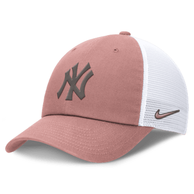 Женские  New York Yankees Statement Club