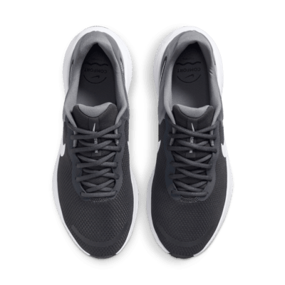 Nike Revolution 7 Straßenlaufschuh für Herren