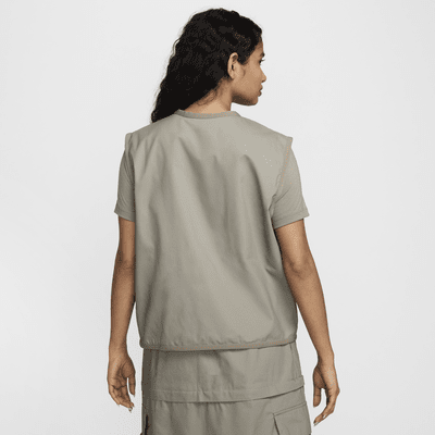 Nike Sportswear Essential weite, gewebte Cargoweste (Damen)