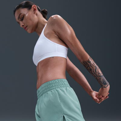 Shorts Dri-FIT 2 en 1 de tiro medio de 8 cm para mujer Nike One