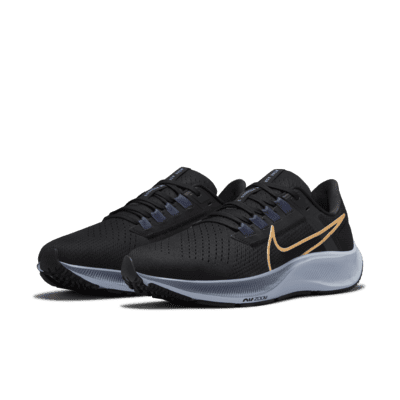 Nike women's air zoom pegasus 35 running shoes hotsell black and gold