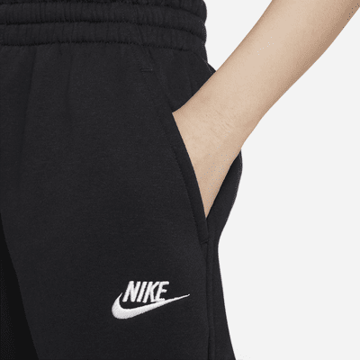 Nike Sportswear Club Fleece Older Kids' Loose Trousers