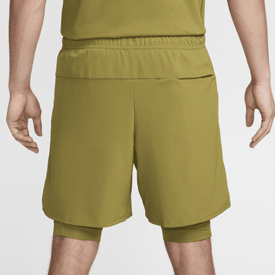 Shorts versátiles Dri-FIT de 18 cm 2 en 1 para hombre Nike Unlimited