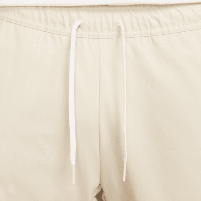 Pants entallados de tejido Woven para hombre Nike Club